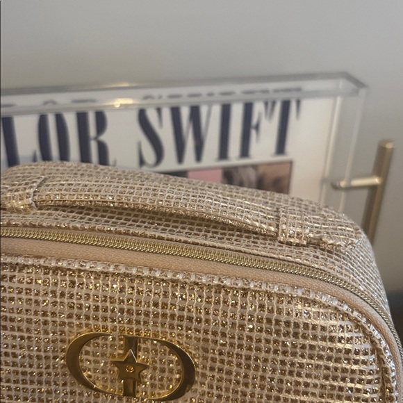 Dior Gold Gorgeous Cosmetic & Accessories Bag with Golden Star Zippers & extra!! - Picture 4 of 10